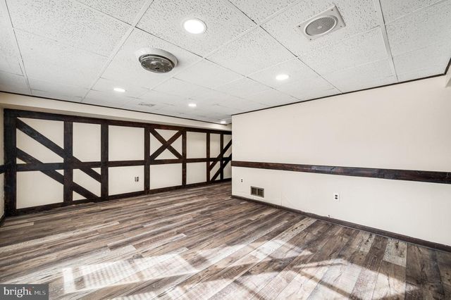 2720 S 76TH ST, Philadelphia, PA 19153