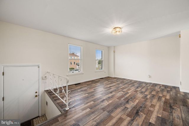 2720 S 76TH ST, Philadelphia, PA 19153