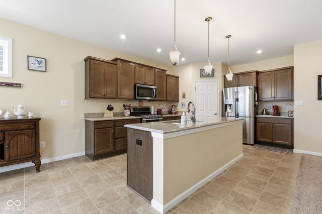 5728 Lyster Lane, Indianapolis, IN 46239