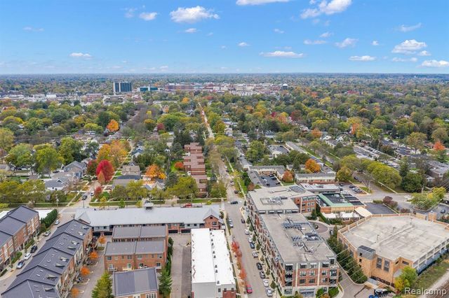 2051 Villa Road 403, Birmingham, MI 48009