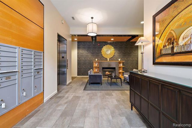2051 Villa Road 403, Birmingham, MI 48009