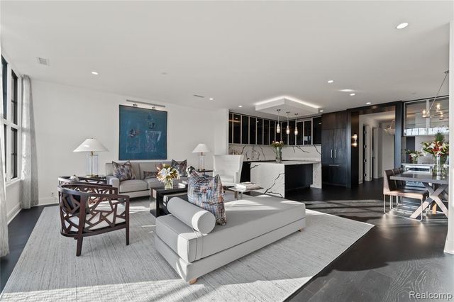 2051 Villa Road 403, Birmingham, MI 48009