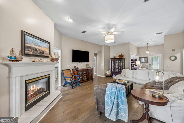 542 E Cardinal Circle, St. Marys, GA 31558