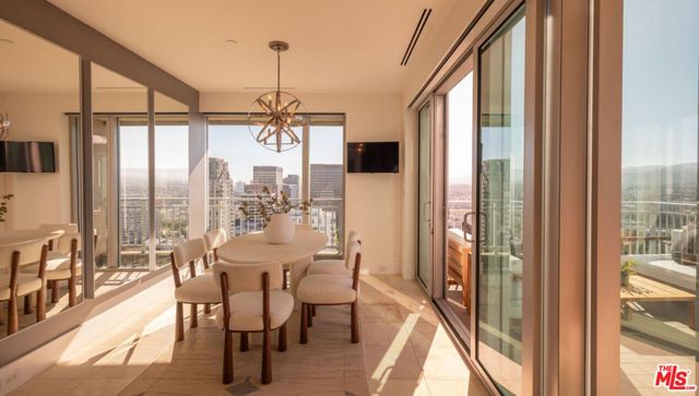 10727 Wilshire Boulevard PH2, Los Angeles, CA 90024