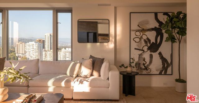 10727 Wilshire Boulevard PH2, Los Angeles, CA 90024
