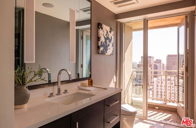 10727 Wilshire Boulevard PH2, Los Angeles, CA 90024