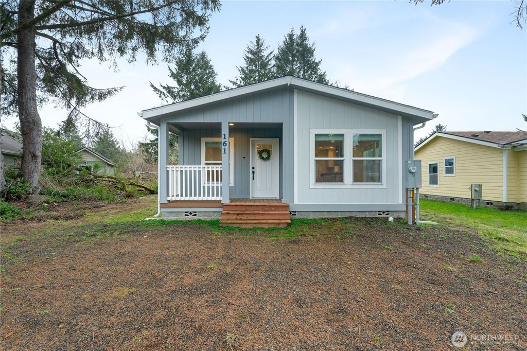 161 Polaris Boulevard SW, Ocean Shores, WA 98569