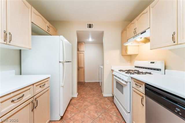 9648 Lame Horse Drive, Las Vegas, NV 89123