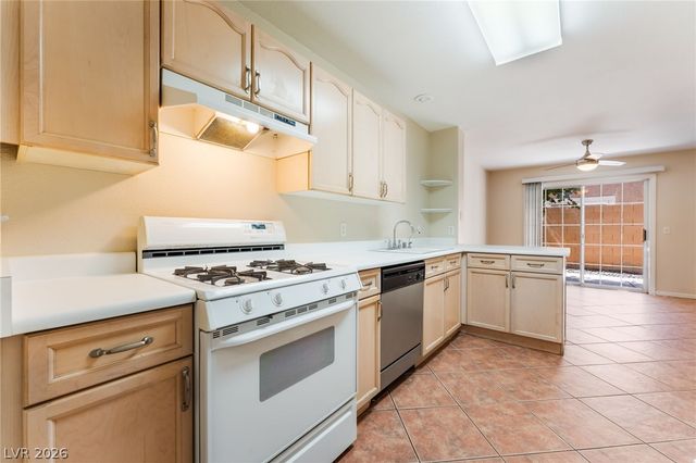 9648 Lame Horse Drive, Las Vegas, NV 89123