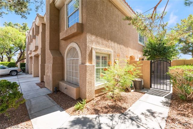 9648 Lame Horse Drive, Las Vegas, NV 89123