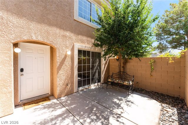 9648 Lame Horse Drive, Las Vegas, NV 89123