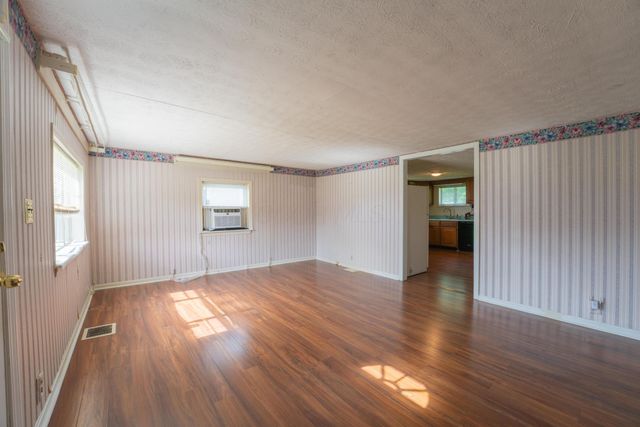 2895 Bulen Avenue, Columbus, OH 43207