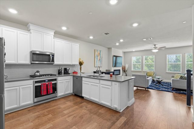 7829 Bayside Drive, Rowlett, TX 75088