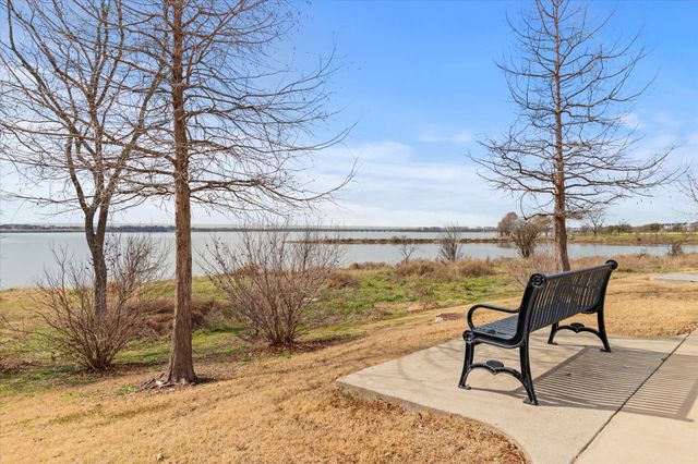 7829 Bayside Drive, Rowlett, TX 75088