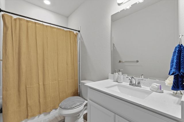 7829 Bayside Drive, Rowlett, TX 75088