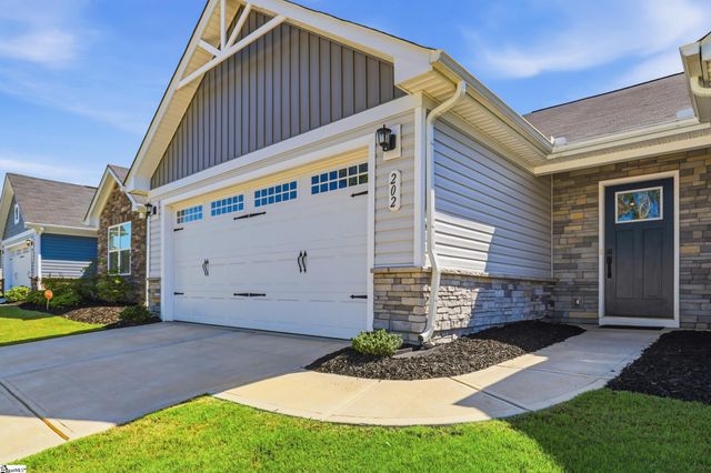 202 Southwell Street, Woodruff, SC 29388