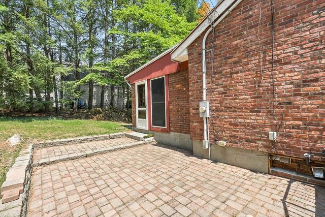 257 Cross St, Winchester, MA 01890
