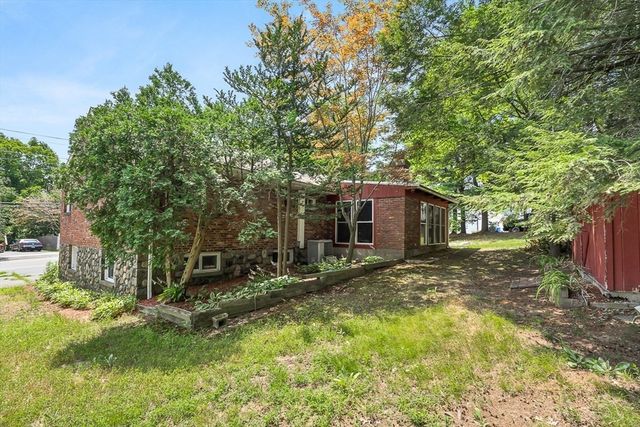 257 Cross St, Winchester, MA 01890