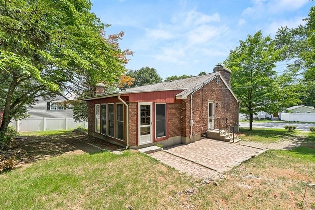 257 Cross St, Winchester, MA 01890
