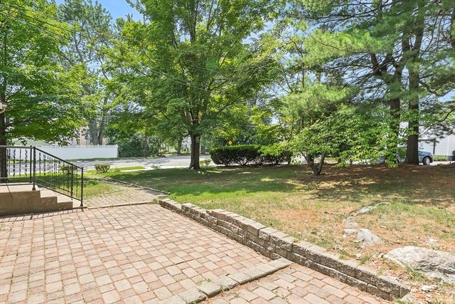 257 Cross St, Winchester, MA 01890