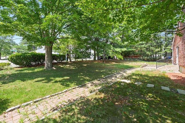 257 Cross St, Winchester, MA 01890
