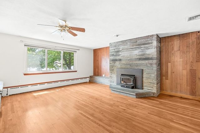 257 Cross St, Winchester, MA 01890