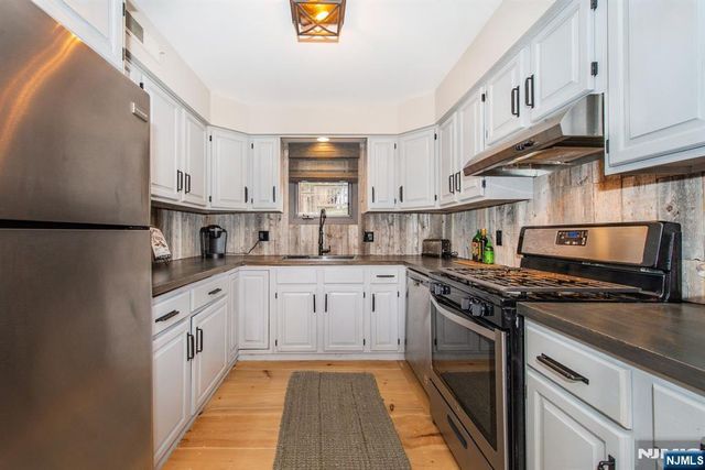 5 Wimbledon Drive 2, Vernon, NJ 07462