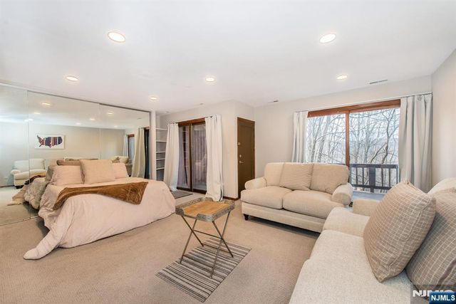 5 Wimbledon Drive 2, Vernon, NJ 07462