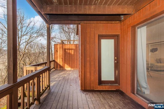 5 Wimbledon Drive 2, Vernon, NJ 07462