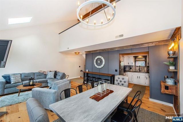 5 Wimbledon Drive 2, Vernon, NJ 07462