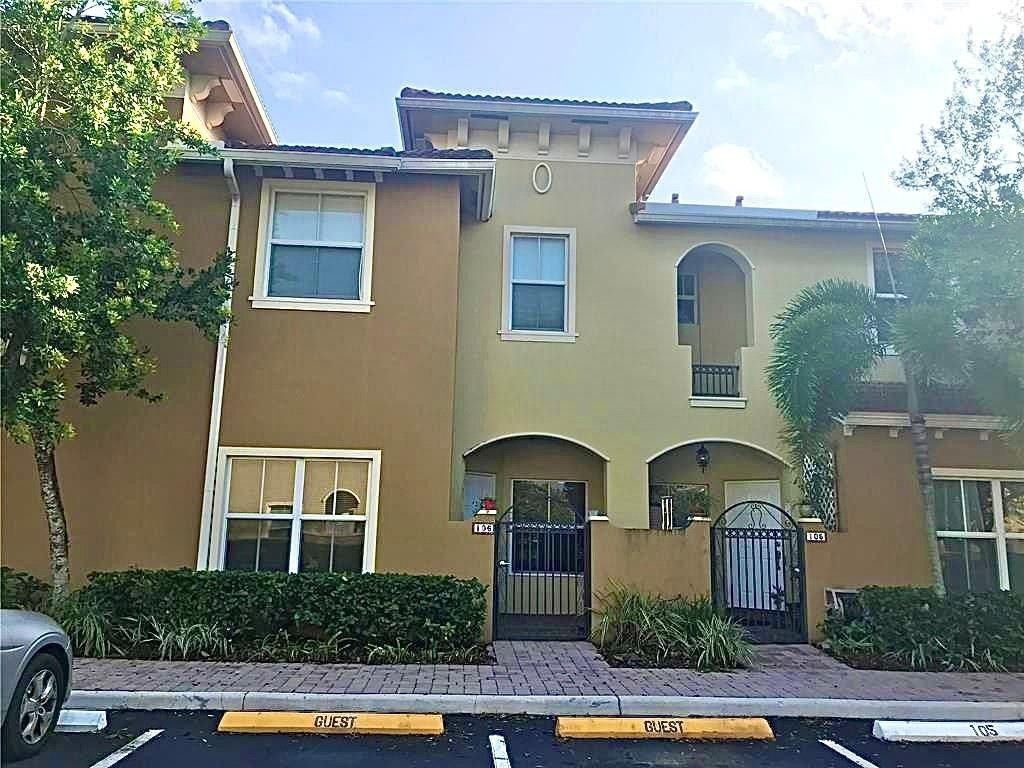 2851 W Prospect Road 106, Fort Lauderdale, FL 33309