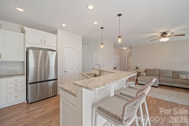113 Lantern Acres Drive, Mooresville, NC 28115