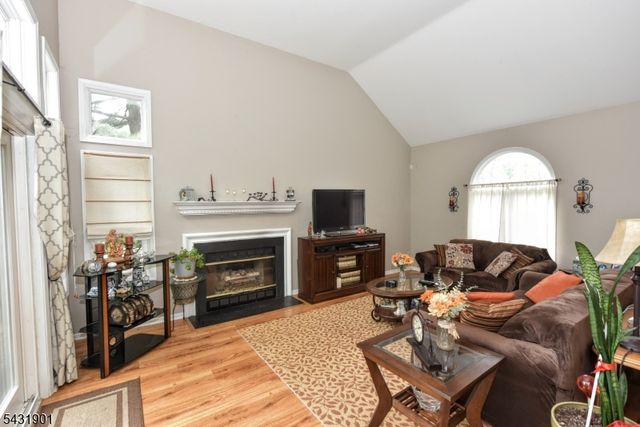 9 Braemar Dr, Rockaway Twp., NJ 07866