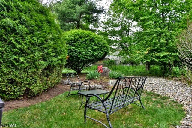 9 Braemar Dr, Rockaway Twp., NJ 07866