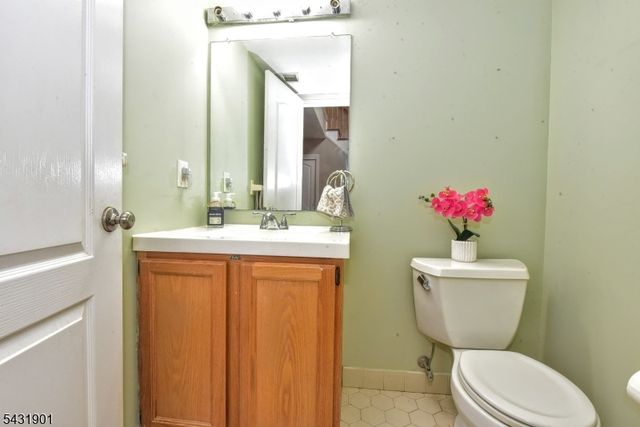 9 Braemar Dr, Rockaway Twp., NJ 07866