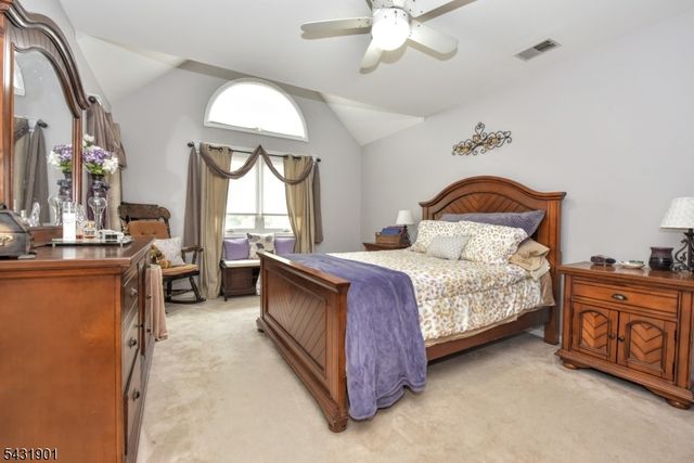 9 Braemar Dr, Rockaway Twp., NJ 07866