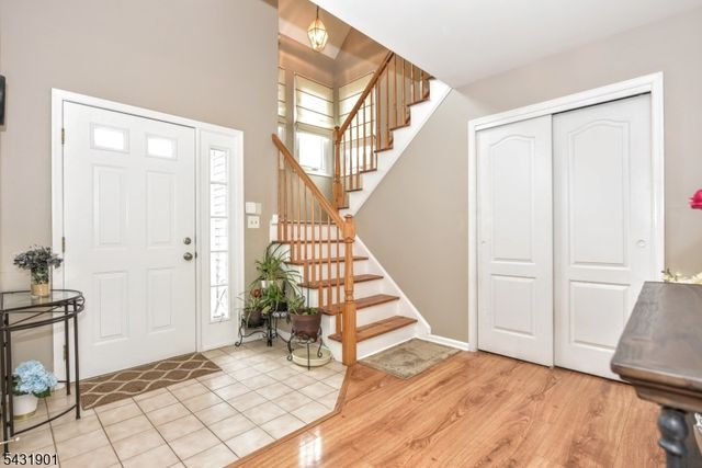 9 Braemar Dr, Rockaway Twp., NJ 07866