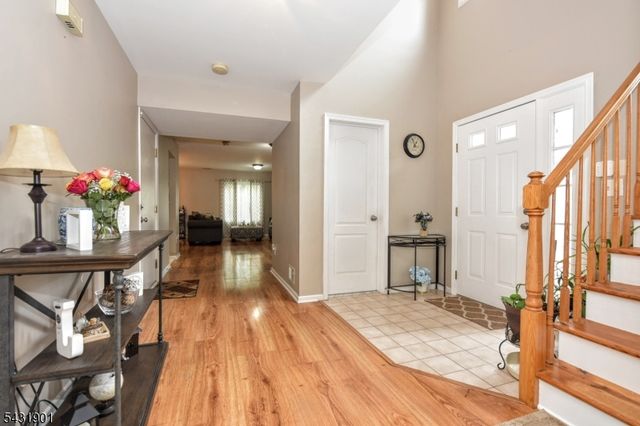 9 Braemar Dr, Rockaway Twp., NJ 07866