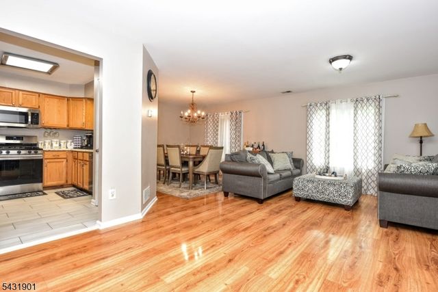 9 Braemar Dr, Rockaway Twp., NJ 07866