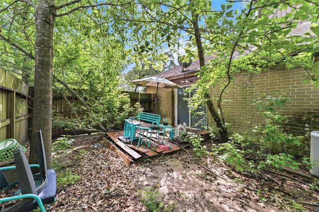 1114 Mustang Trail, Houston, TX 77339