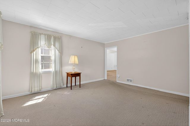 68 Davis Lane, Red Bank, NJ 07701