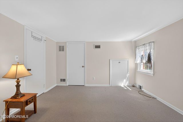 68 Davis Lane, Red Bank, NJ 07701