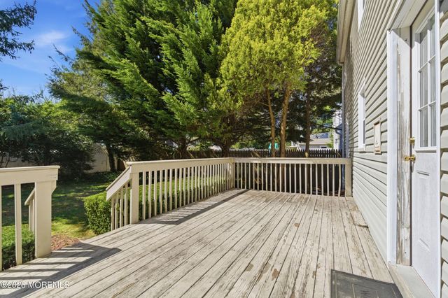 68 Davis Lane, Red Bank, NJ 07701