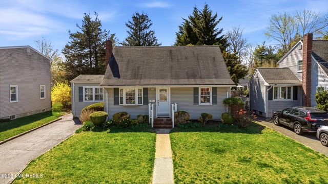 68 Davis Lane, Red Bank, NJ 07701