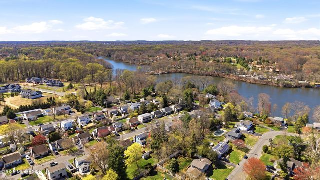 68 Davis Lane, Red Bank, NJ 07701