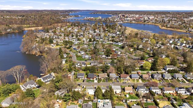68 Davis Lane, Red Bank, NJ 07701