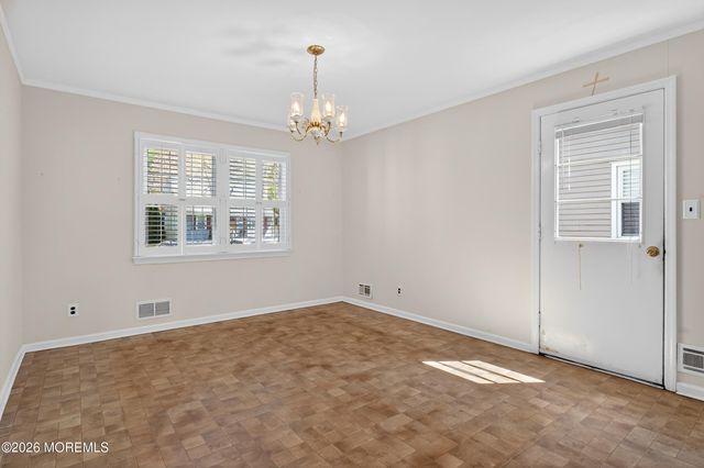 68 Davis Lane, Red Bank, NJ 07701