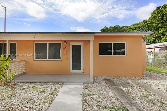 1202 NW 34th Street 1200, Miami, FL 33142