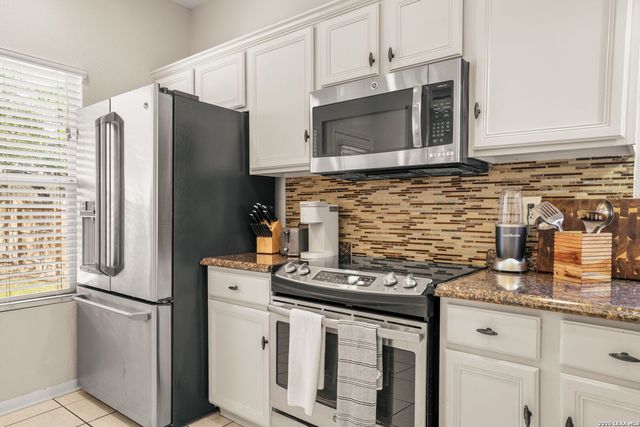 14235 Red Maple Wood, San Antonio, TX 78249