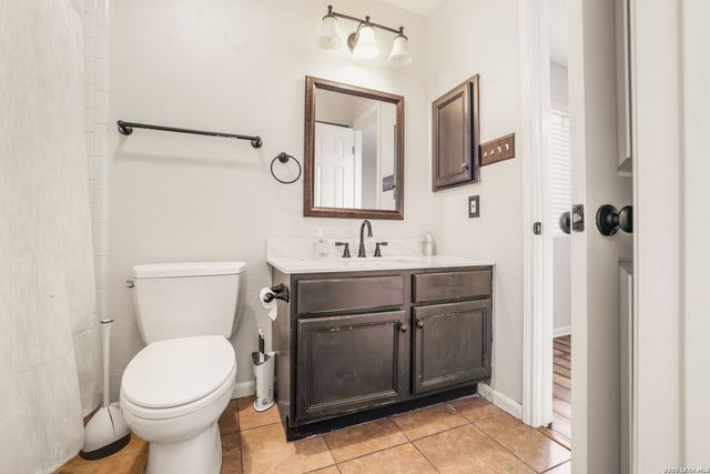 14235 Red Maple Wood, San Antonio, TX 78249